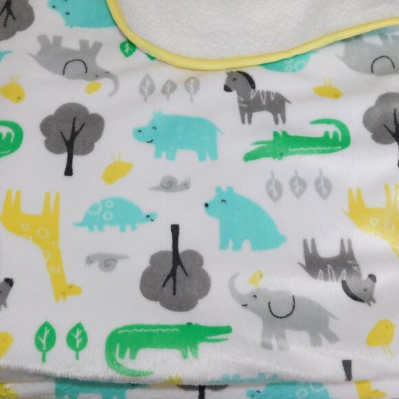 Carters Jungle Animals Blue Yellow Green Velour Sherpa Baby Crib Tummy Blanket - Picture 3 of 7